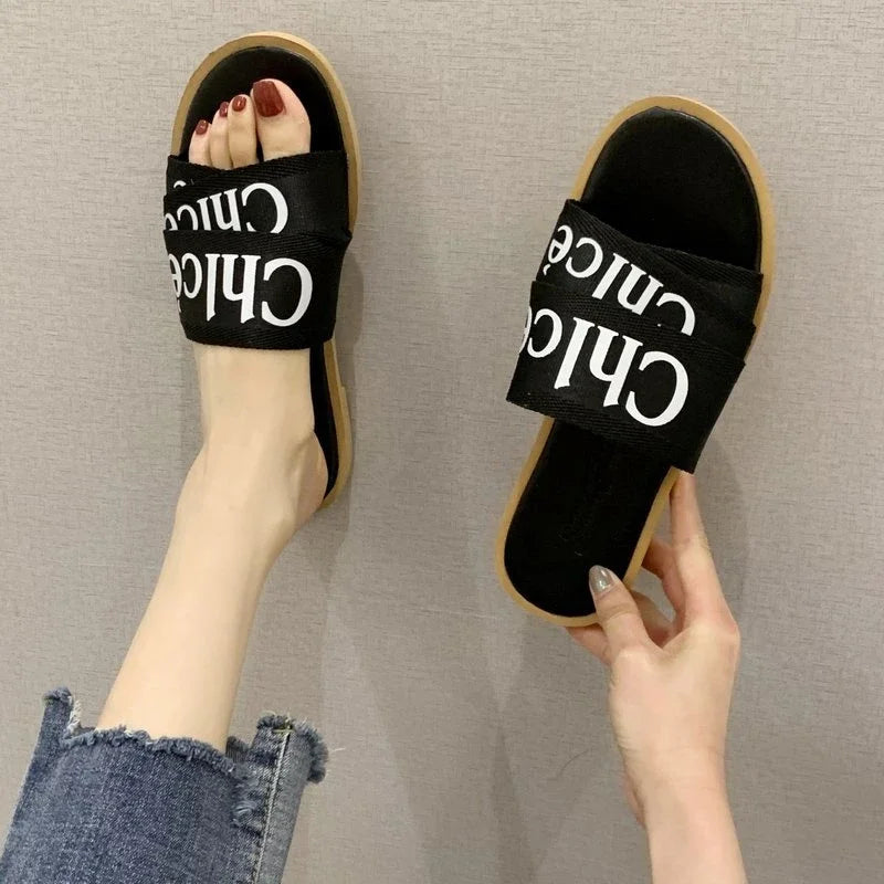 Damesslippers - Mode - Flats - Slip-On Sandalen - Damesslippers-Hallo Susanne