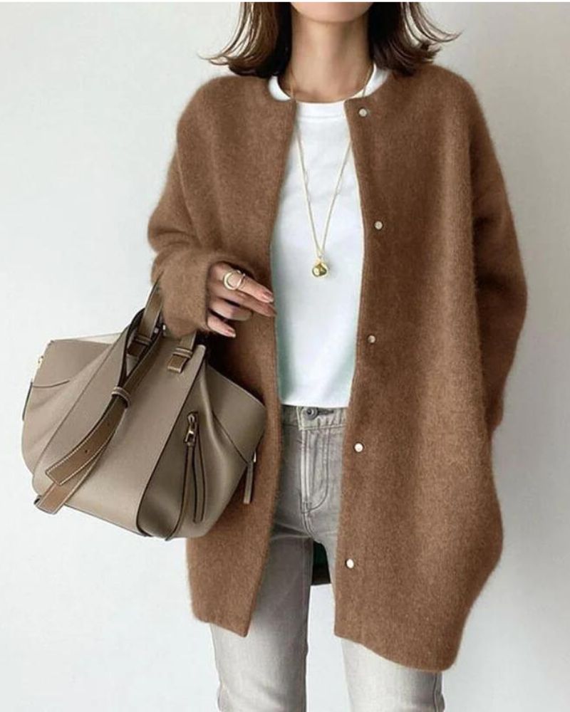 Damesvest - Halflang gebreid vest met knoopsluiting-Hallo Susanne