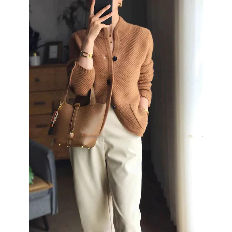 Damesvest | Wolmix | Button-Up | Gebreid vest | Vestjasje-Hallo Susanne