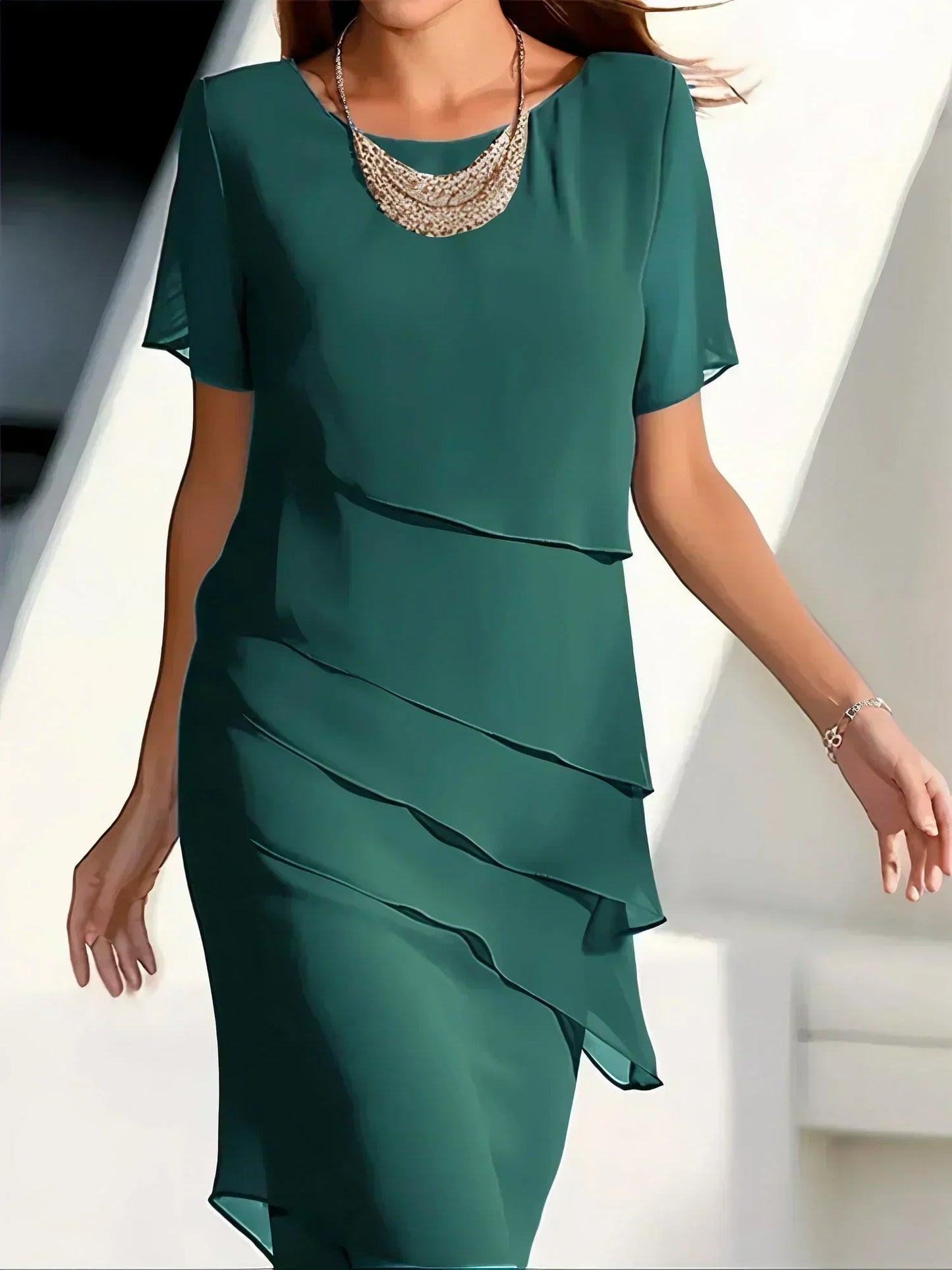 Elegante jurk - Damesjurk met korte mouwen en knielengte van chiffon-Hallo Susanne