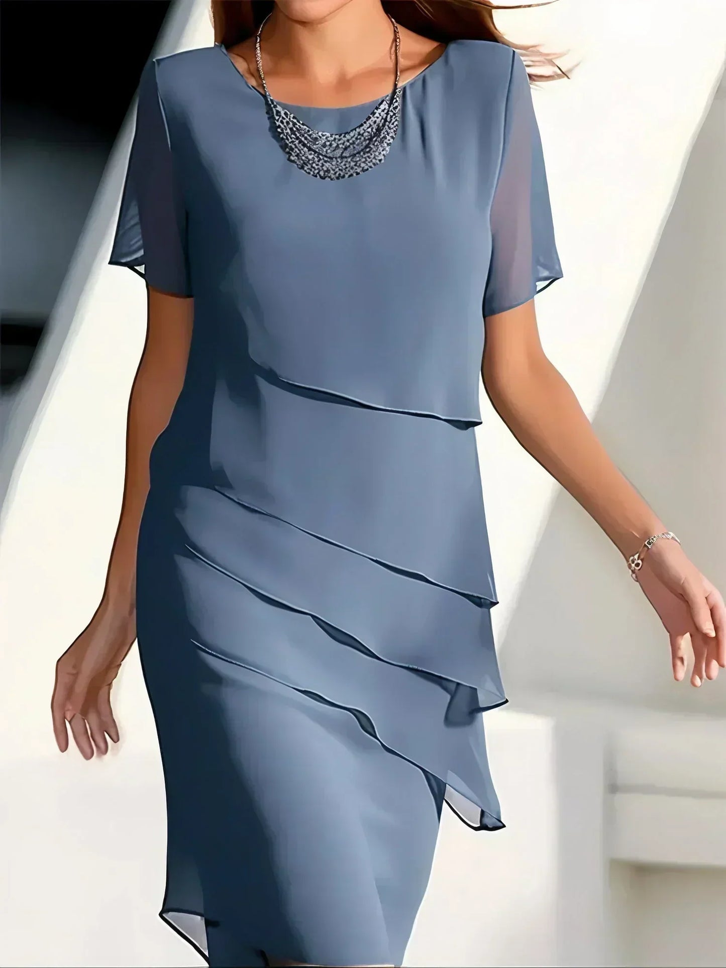 Elegante jurk - Damesjurk met korte mouwen en knielengte van chiffon-Hallo Susanne