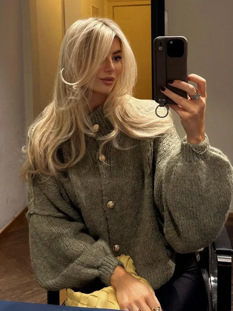 Grof vest - Gebreid damesvest met oversized hoge hals-Hallo Susanne