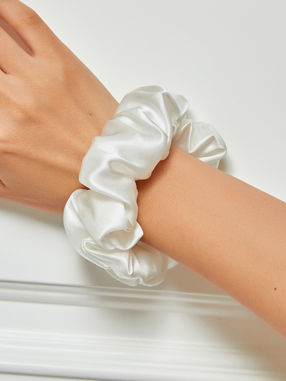 Haar Scrunchie | Groot | Satijn | Zijden Scrunchie | Zijden Haarbanden-Hallo Susanne
