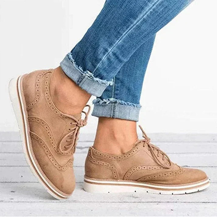 Leren Schoenen - Vrouwenmode Vrijetijdsschoenen met veters Sneakers-Hallo Susanne