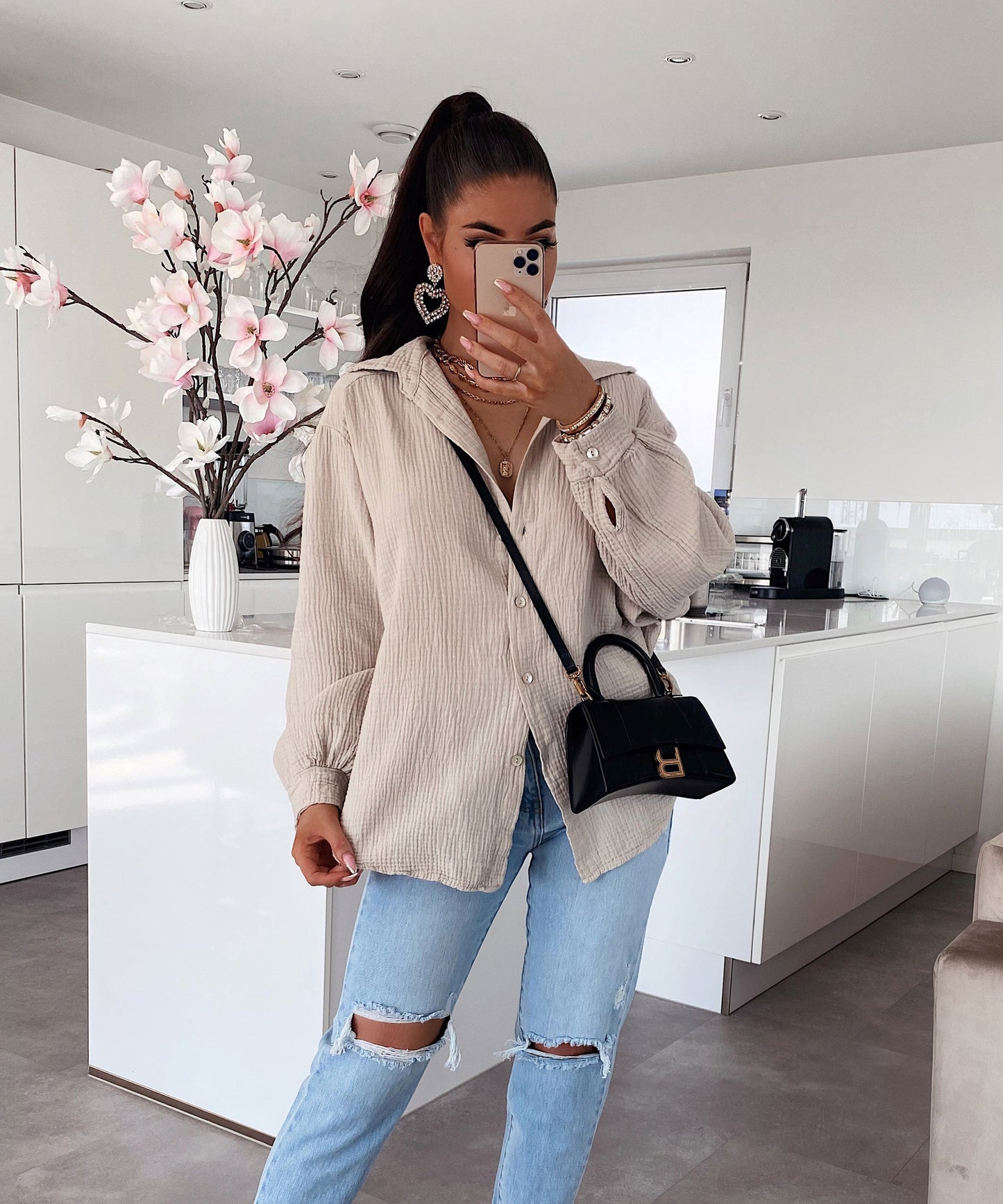 Linnen blouse - Dameshemd met lange mouwen en oversized knoopsluiting-Hallo Susanne