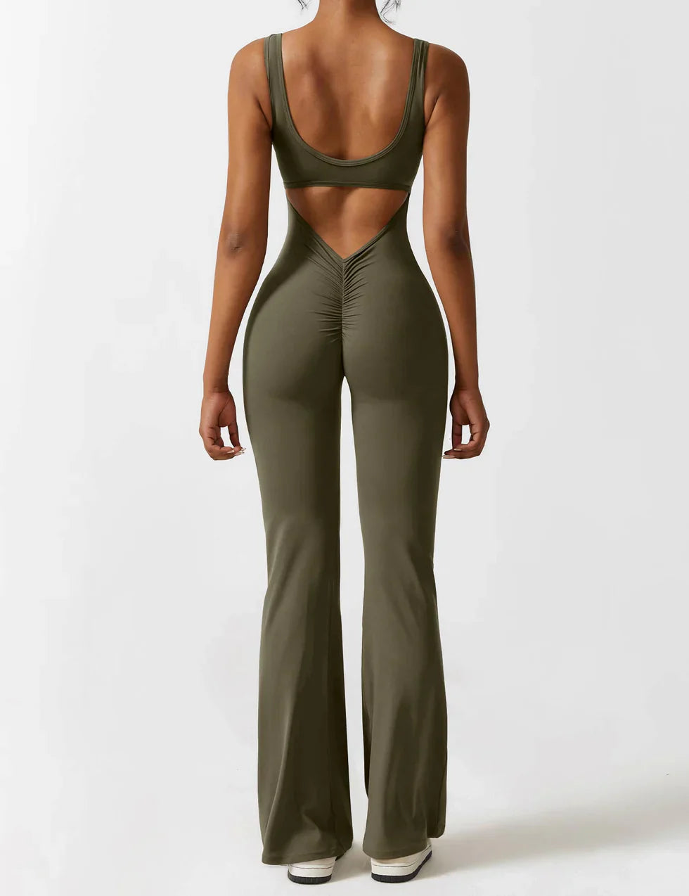 Trainings jumpsuit - Mouwloos uitlopende jumpsuit met Scrunch bips voor dames-Hallo Susanne