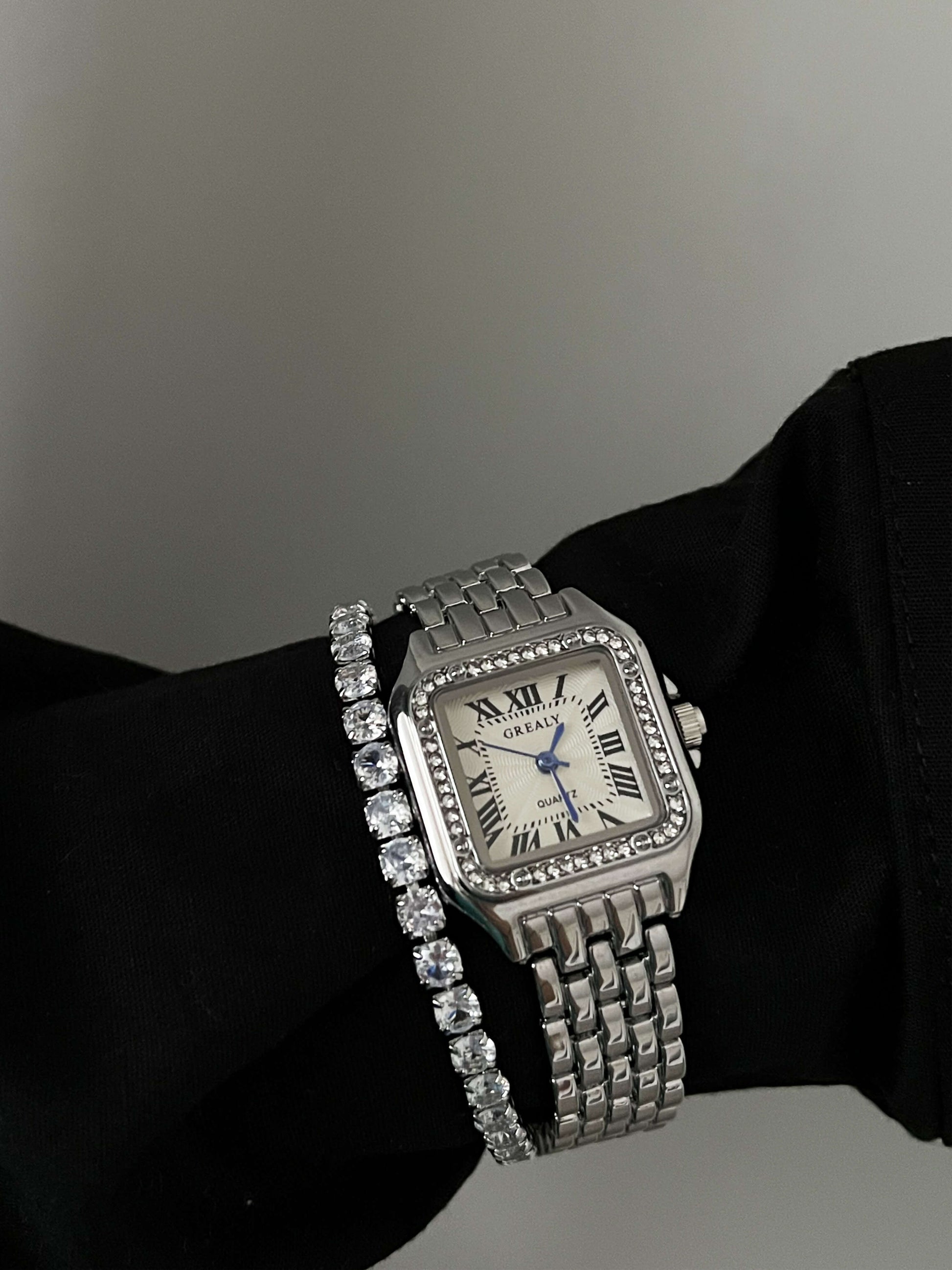 Dameshorloge | Klein | Diamanten | Vierkant horloge | Quartzhorloge-Hallo Susanne