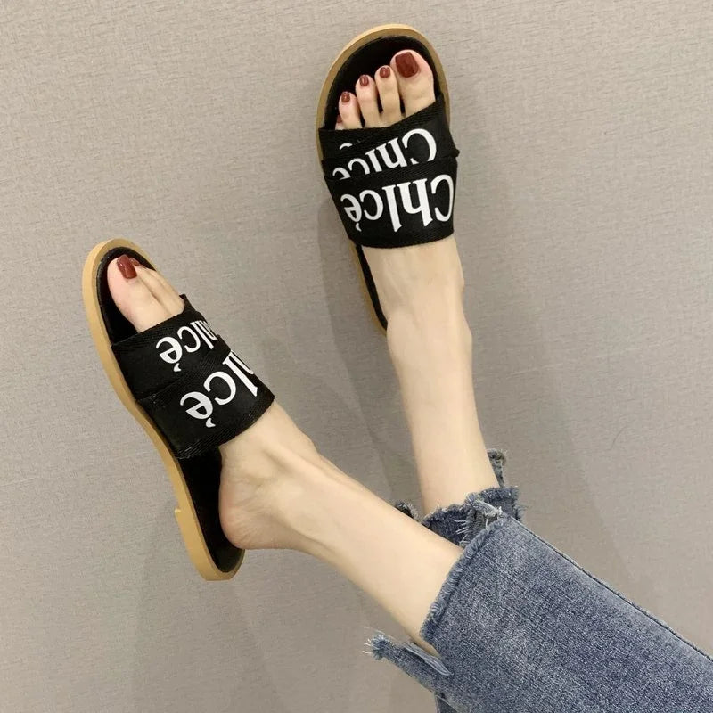 Damesslippers - Mode - Flats - Slip-On Sandalen - Damesslippers-Hallo Susanne