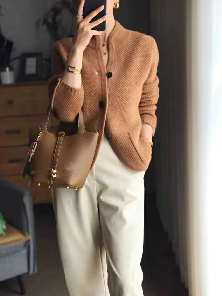 Damesvest - Knoopsluiting - Zakken - Gebreid vest - Kasjmier vest-Hallo Susanne