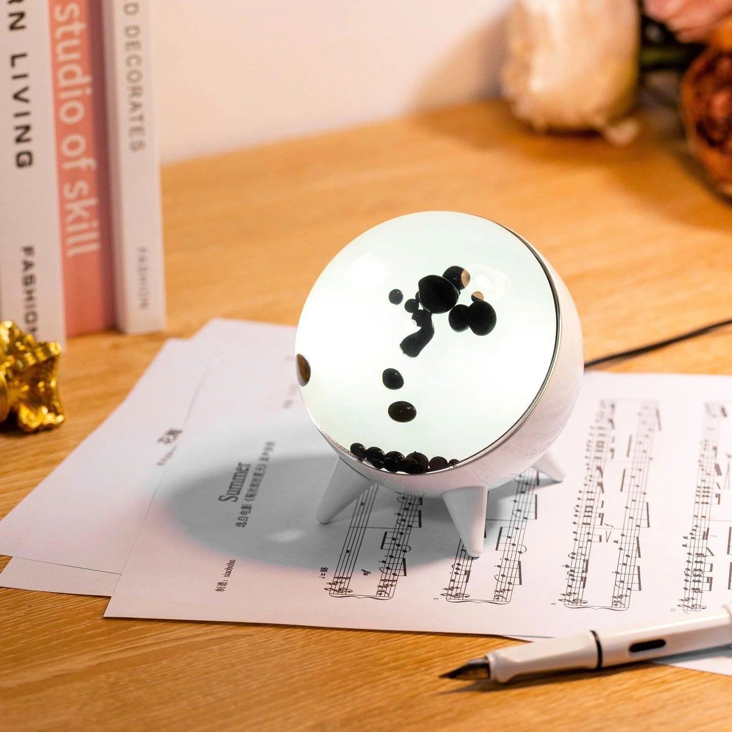 Ferromagnetische Vloeistof Luidspreker - Oplaadbaar - Tafellamp - Ferrofluid Lamp - Lavalamp-Hallo Susanne