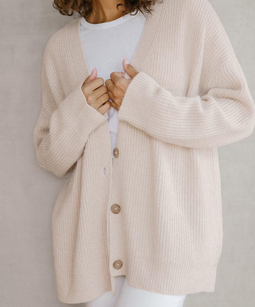 Gebreid vest | Oversized | V-hals | Kasjmier vest | Damesvest-Hallo Susanne