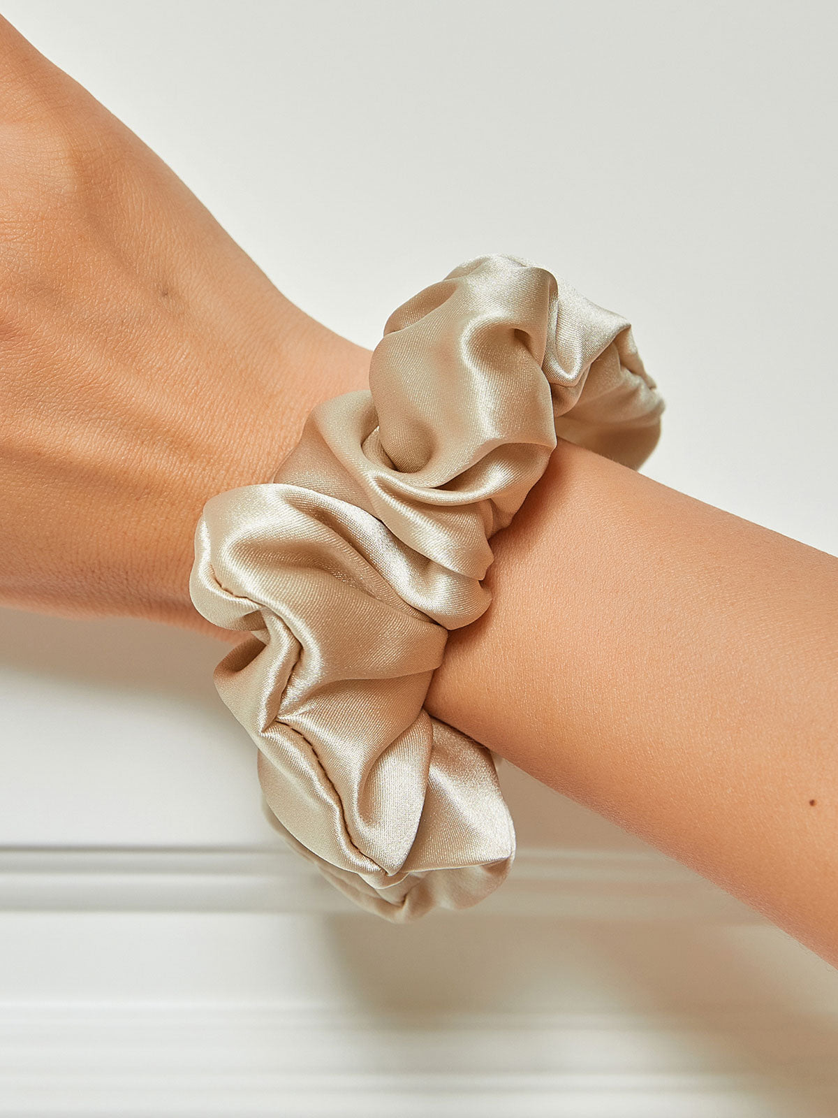 Haar Scrunchie | Groot | Satijn | Zijden Scrunchie | Zijden Haarbanden-Hallo Susanne