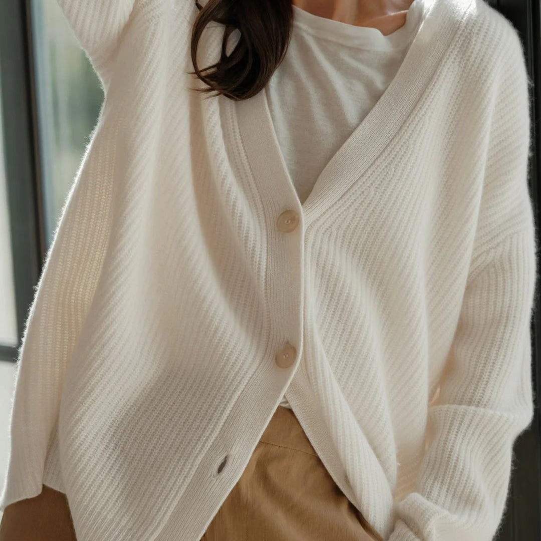Kasjmier Vest - Oversized gebreid vest met V-hals voor dames-Hallo Susanne