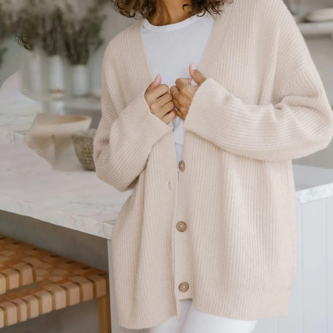 Kasjmier Vest - Oversized gebreid vest met V-hals voor dames-Hallo Susanne