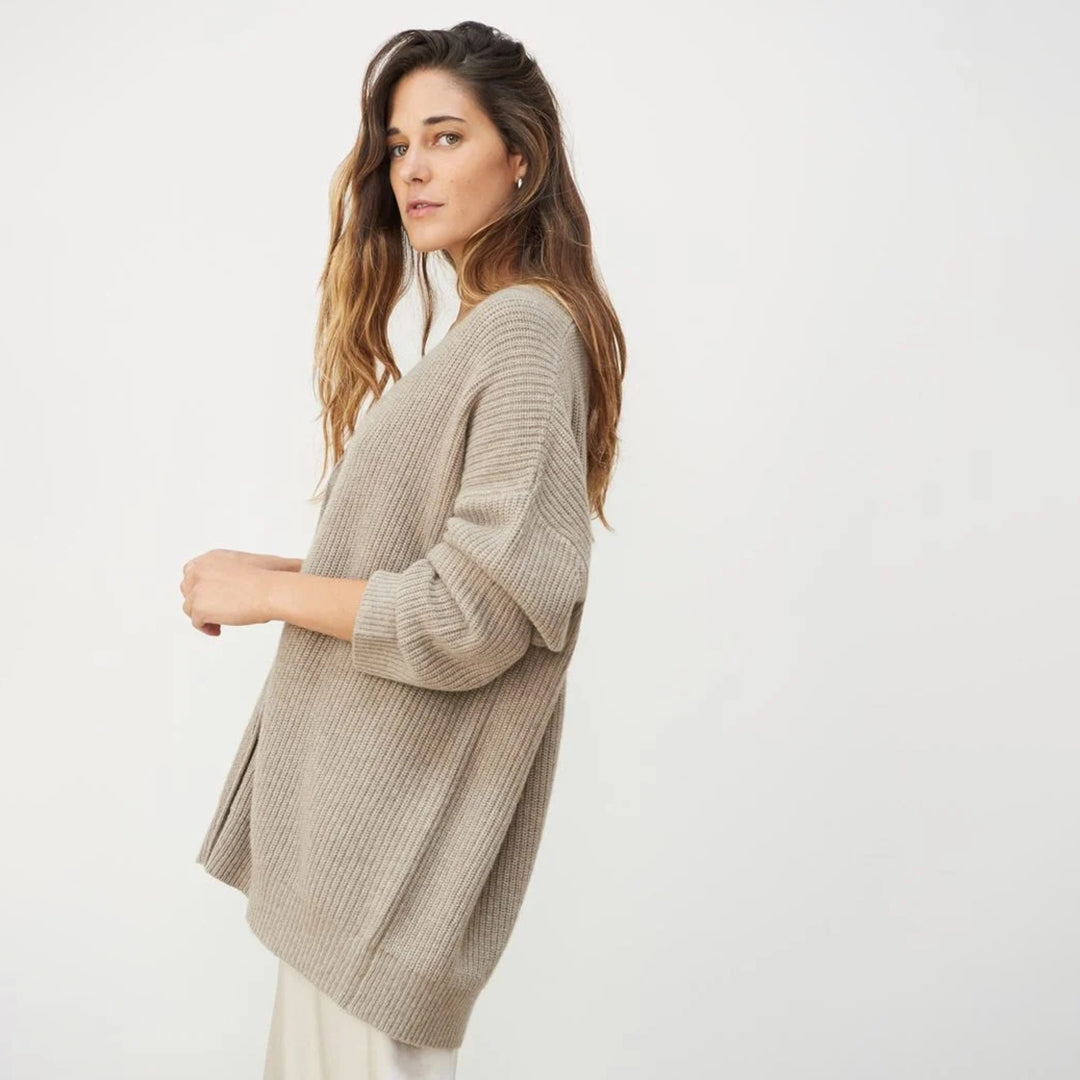 Kasjmier Vest - Oversized gebreid vest met V-hals voor dames-Hallo Susanne