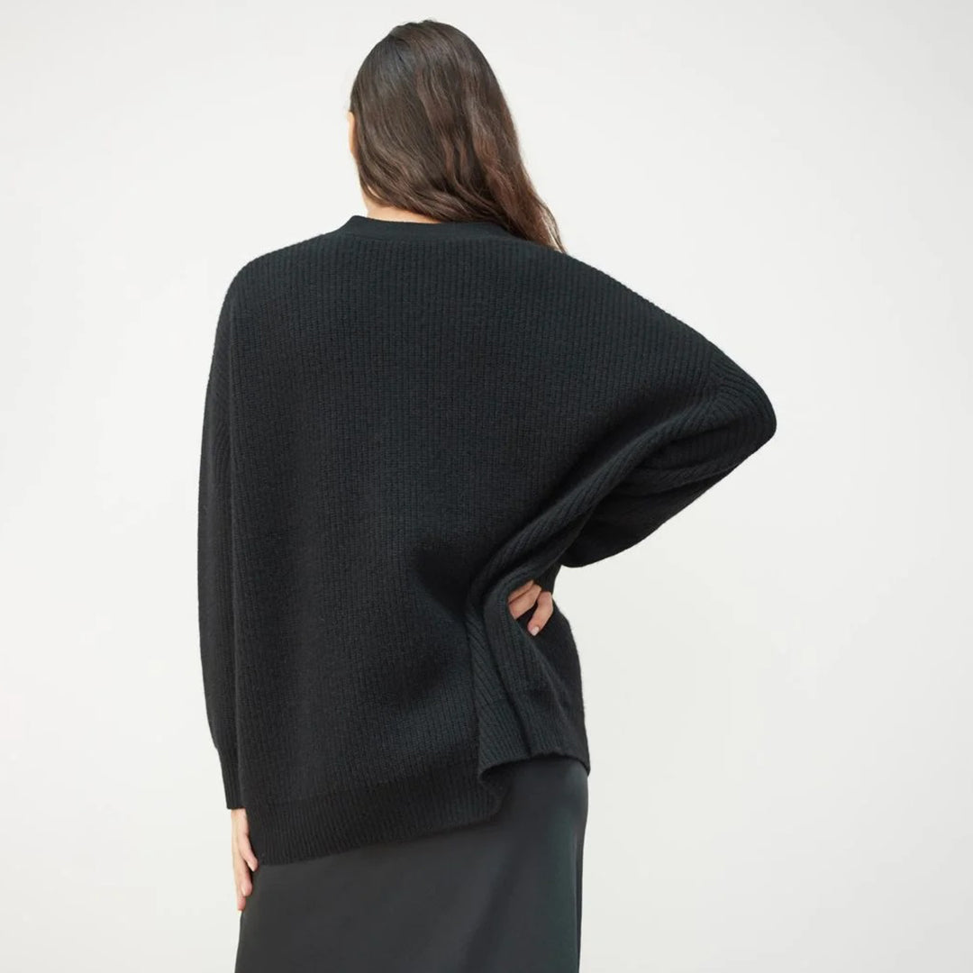 Kasjmier Vest - Oversized gebreid vest met V-hals voor dames-Hallo Susanne