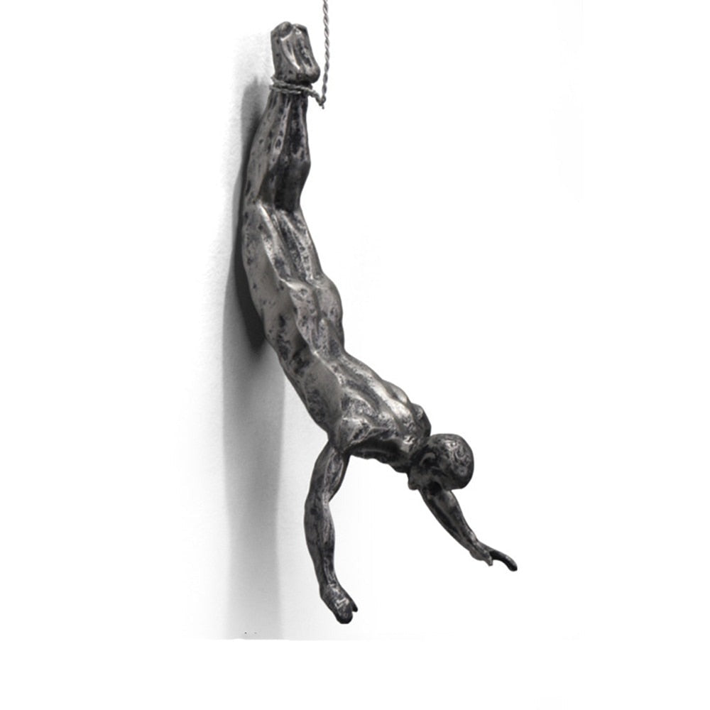 Klimmende Man Wandkunst | Hangend | Metaal | Wanddecoratie voor Woonkamer | Wanddecoratie-Hallo Susanne