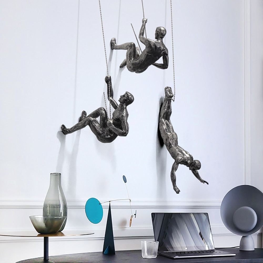 Klimmende Man Wandkunst | Hangend | Metaal | Wanddecoratie voor Woonkamer | Wanddecoratie-Hallo Susanne