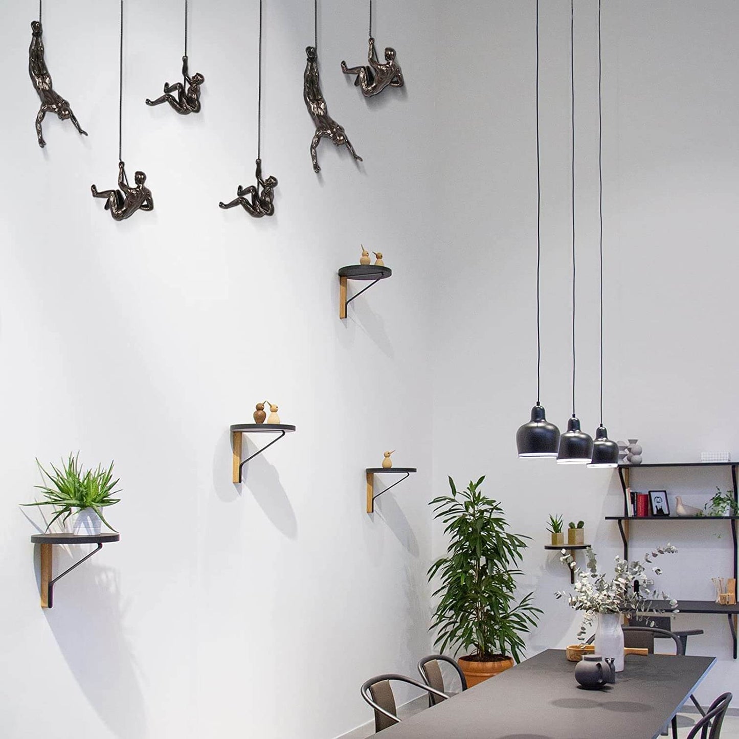 Klimmende Man Wandkunst | Hangend | Metaal | Wanddecoratie voor Woonkamer | Wanddecoratie-Hallo Susanne