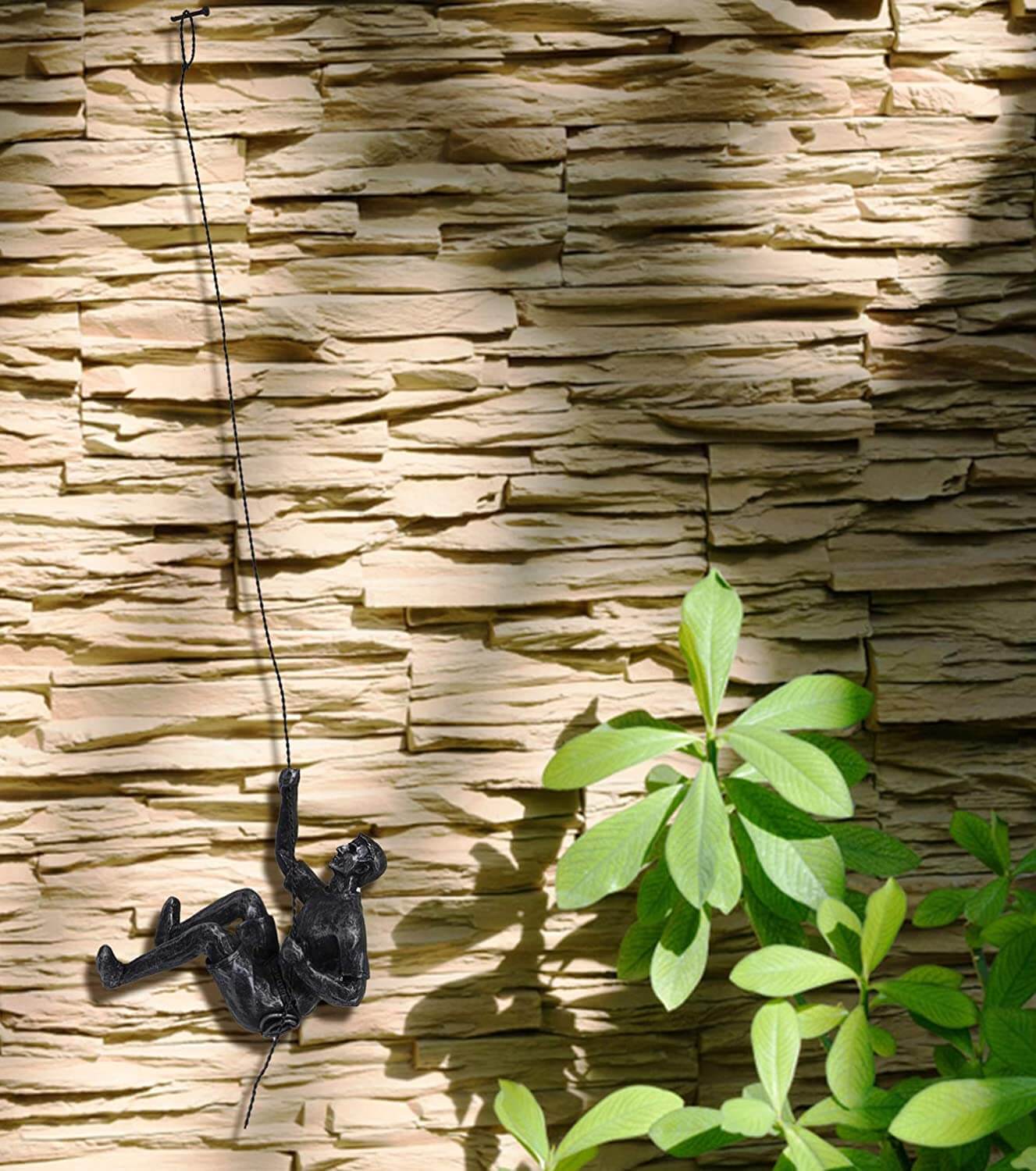 Klimmende Man Wandkunst | Hangend | Metaal | Wanddecoratie voor Woonkamer | Wanddecoratie-Hallo Susanne