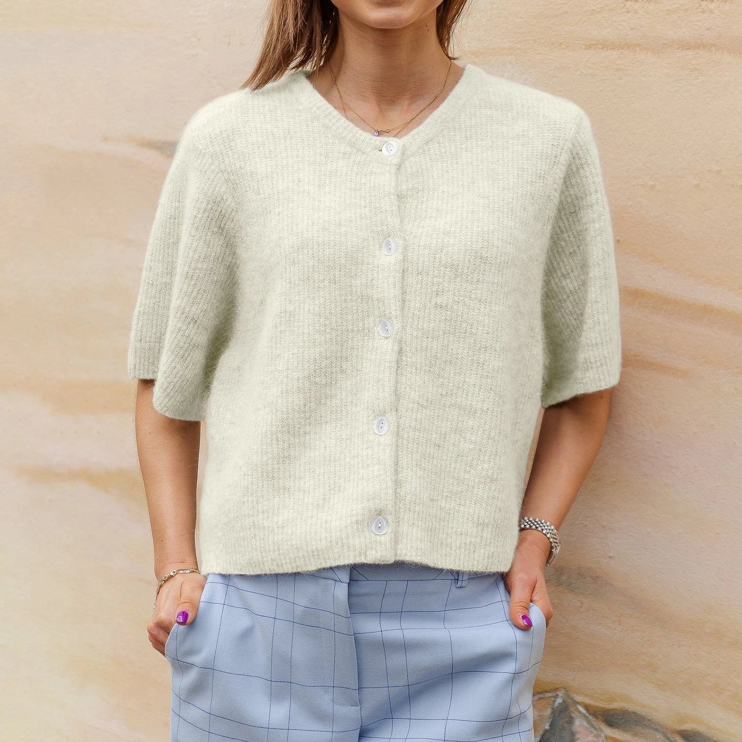 Kort mouwen vest - Knoopsluiting - Losse pasvorm - Gebreid vest - Damesbreigoed-Hallo Susanne