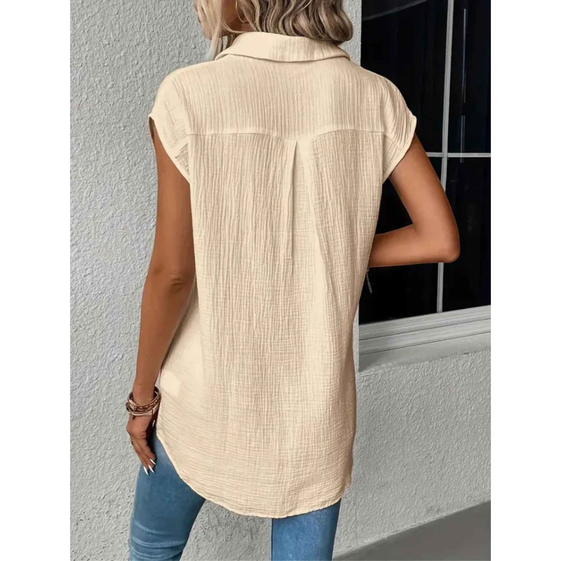 Korte Mouwen Blouse - Dames top met knopen en strik aan de voorkant voor de zomer-Hallo Susanne
