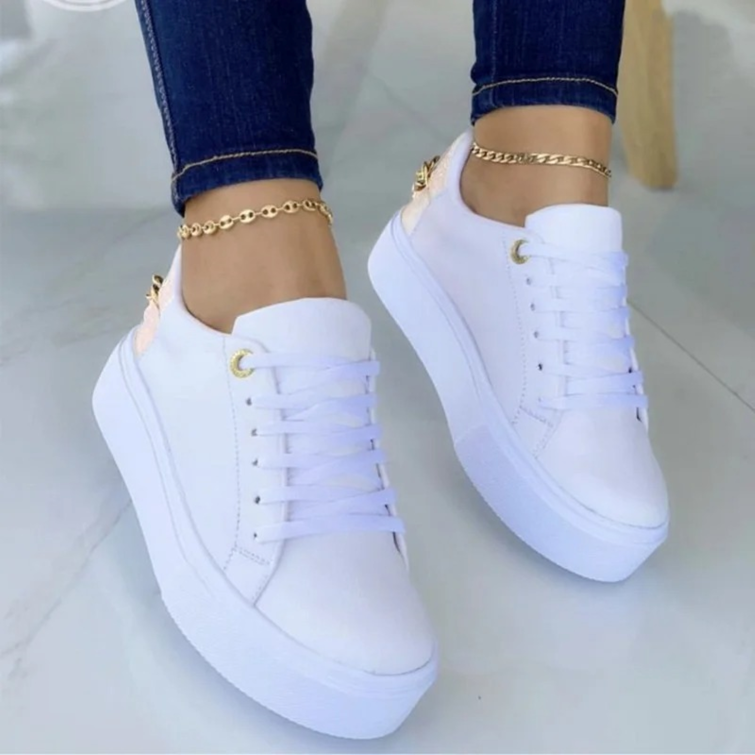 Leren sneakers - Dames Sneakers met Dikke Zool en Vetersluiting-Hallo Susanne