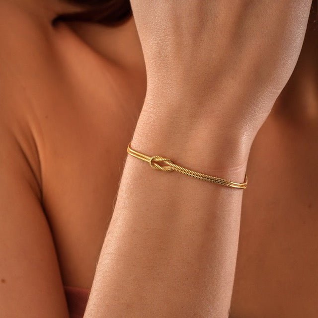 Liefdesknoop Armband | verstelbaar | minimalistisch | gouden armband | damesarmband-Hallo Susanne