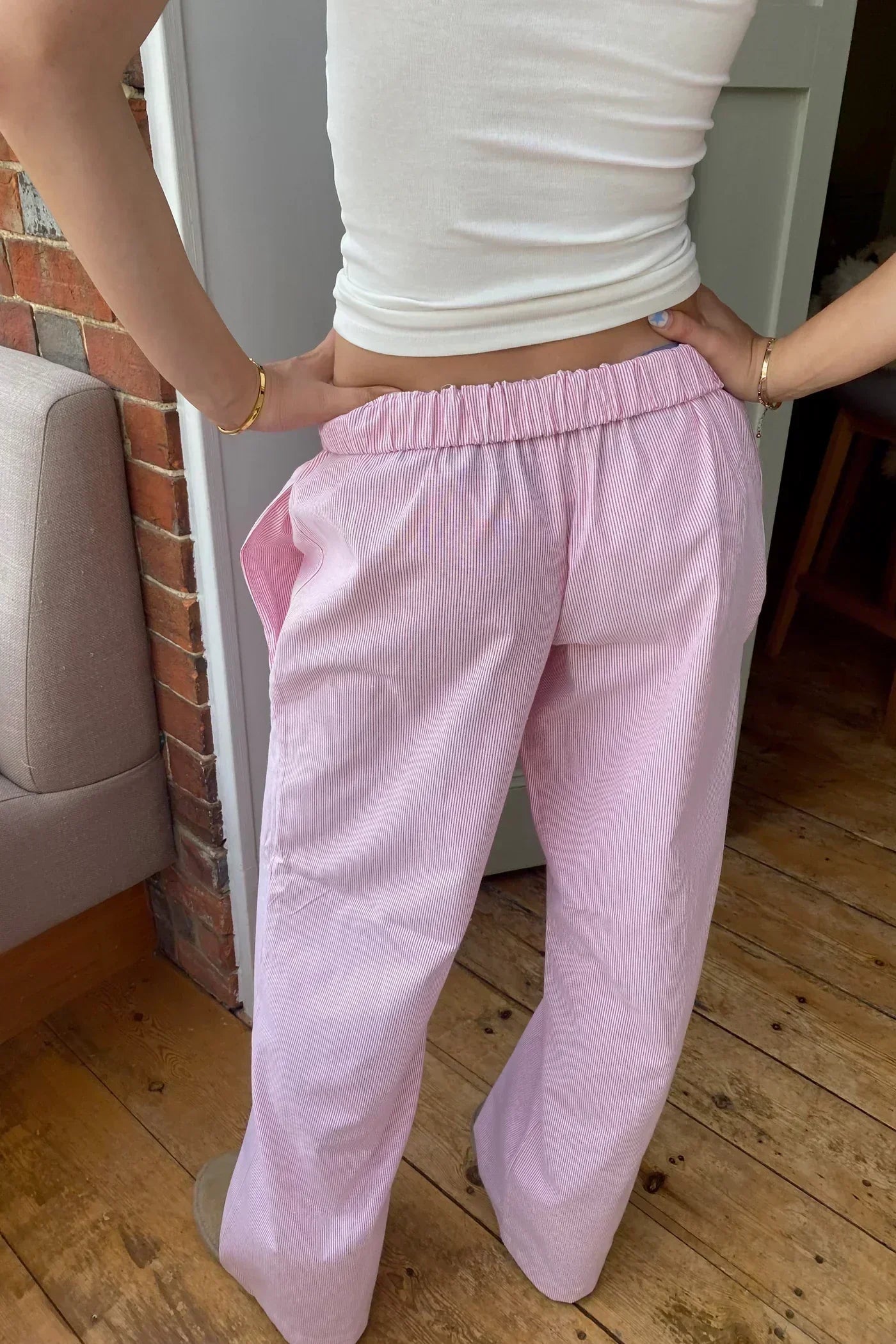 Loungebroek | Lage taille | Elastische tailleband | Laag uitgesneden broek | Damesbroek met wijde pijpen-Hallo Susanne