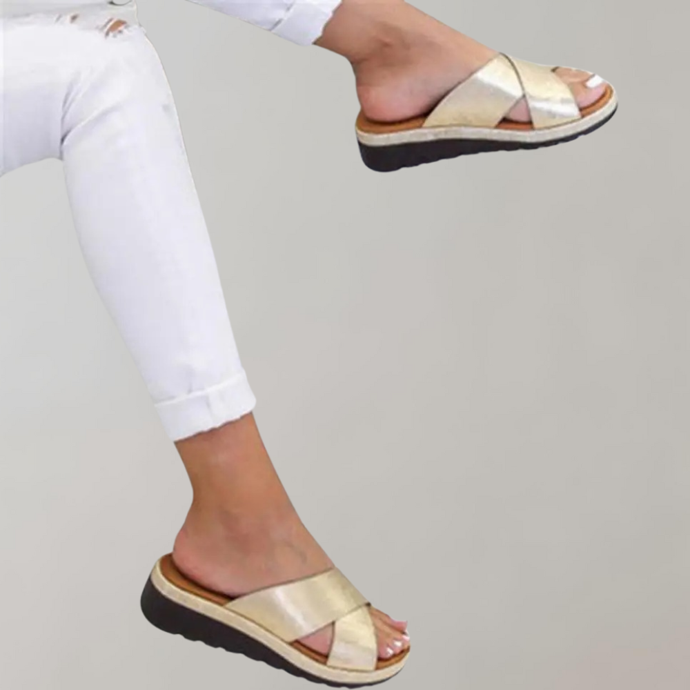 Slip-On Sandalen - Vrouwen Rubberen Zool Lage Sleehakken voor de Zomer-Hallo Susanne