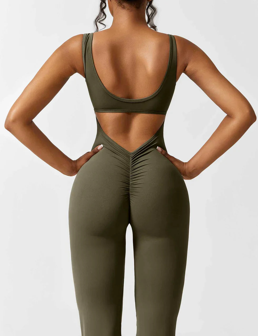 Trainings jumpsuit - Mouwloos uitlopende jumpsuit met Scrunch bips voor dames-Hallo Susanne
