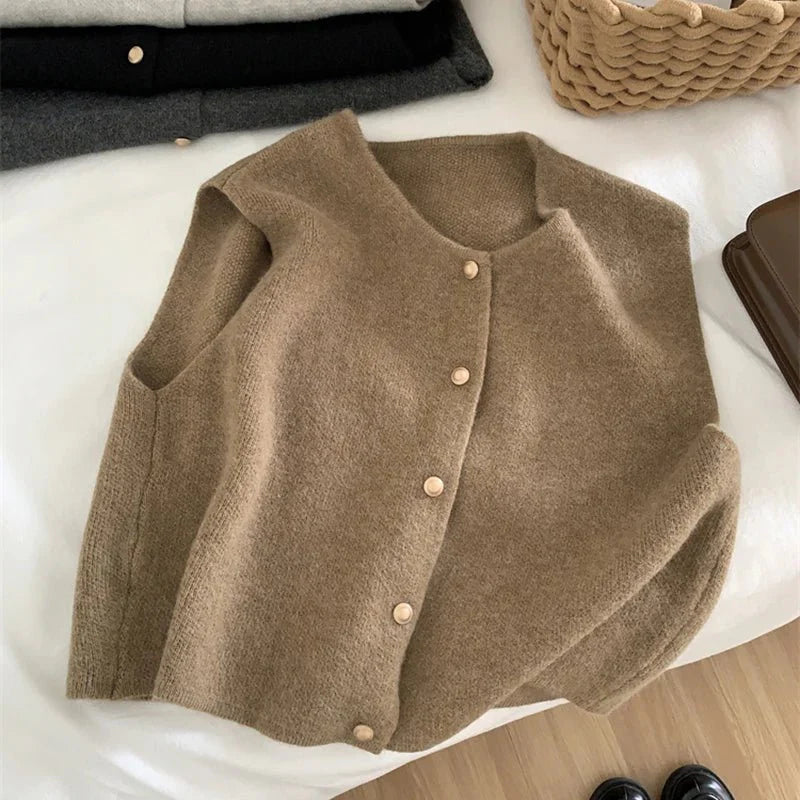 Trui Vest - Mouwloos gebreid damesvest met knoopsluiting-Hallo Susanne
