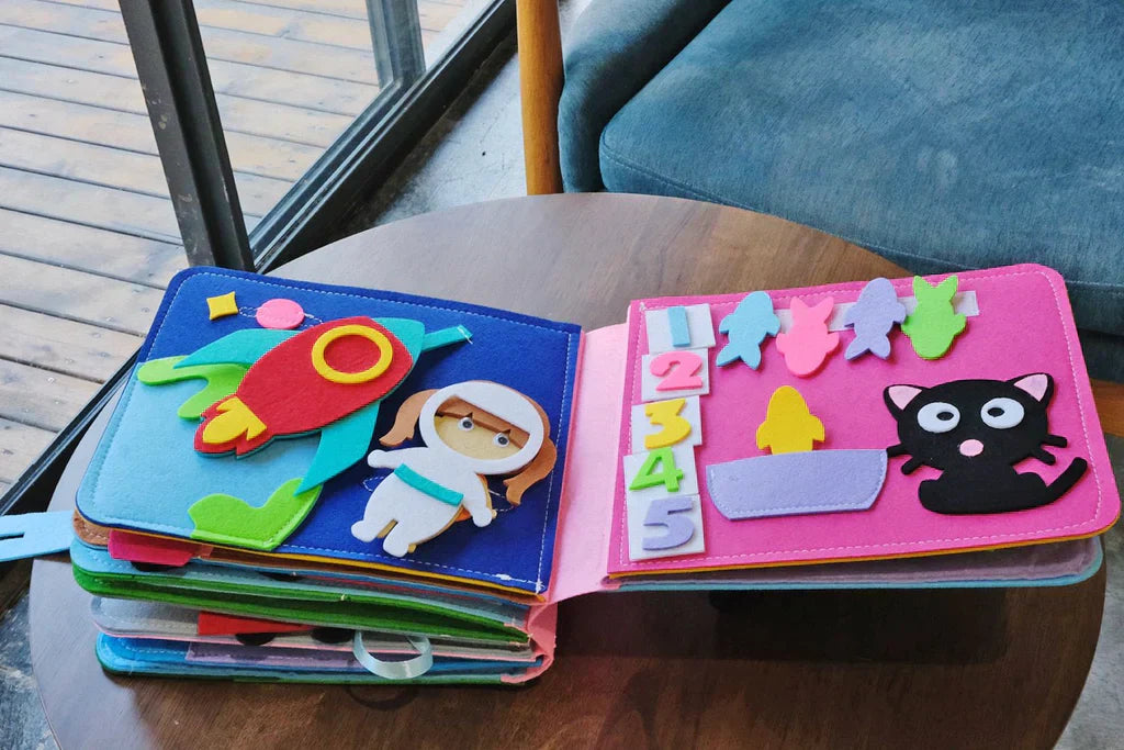 Viltboek | Peuter | Interactief | Zintuiglijk boek | Kinderboek-Hallo Susanne