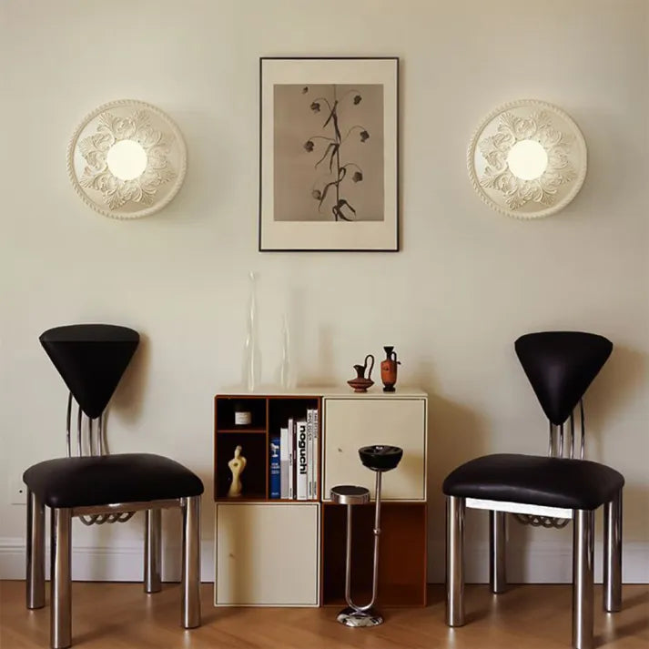Wandlamp - Ronde gegraveerde wandlamp in warme creme voor in de woonkamer-Hallo Susanne