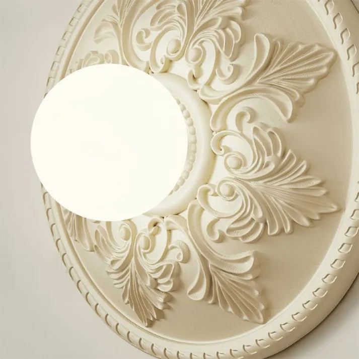 Wandlamp - Ronde gegraveerde wandlamp in warme creme voor in de woonkamer-Hallo Susanne