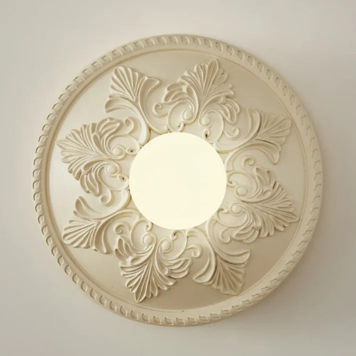 Wandlamp - Ronde gegraveerde wandlamp in warme creme voor in de woonkamer-Hallo Susanne